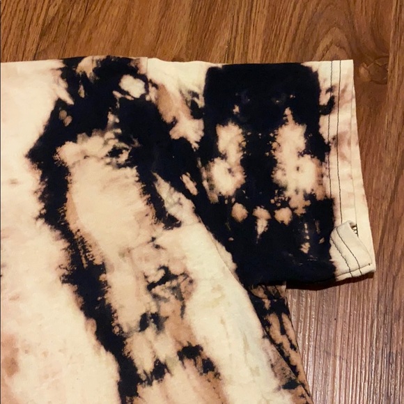 🖤**SUPER COOL-Bleached tie-dye T**🖤 - Picture 4 of 7